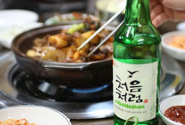 Văn hóa uống rượu Soju của người Hàn